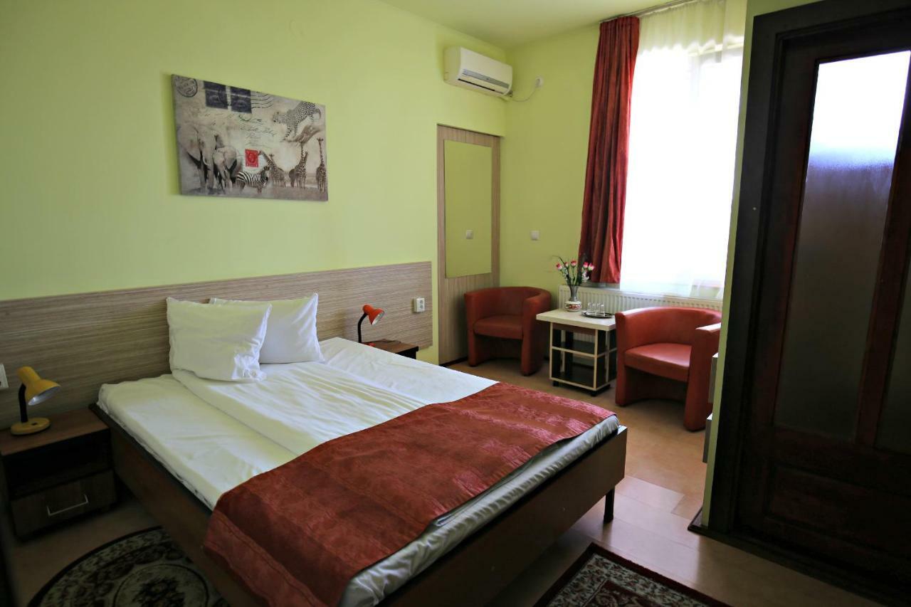 Pension Varadia Oradea Dış mekan fotoğraf